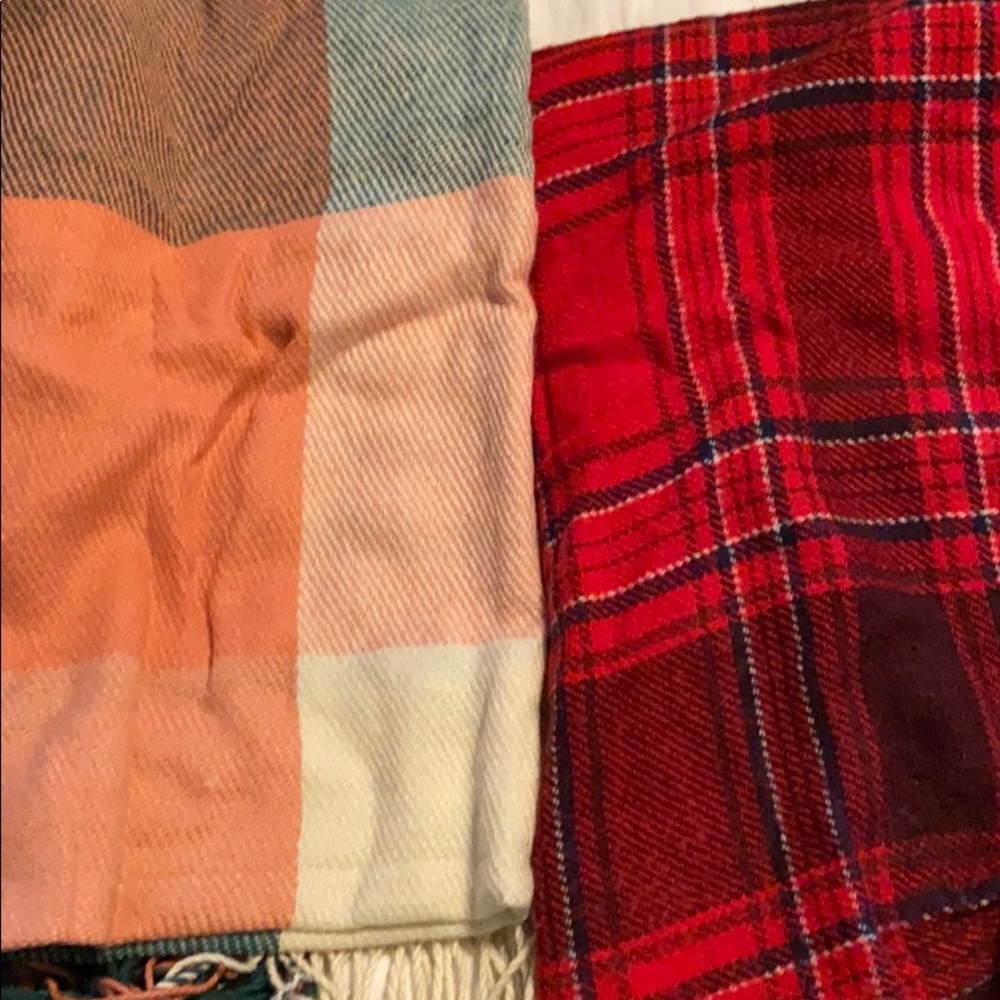 2 scarves